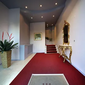 3* Отель дружба